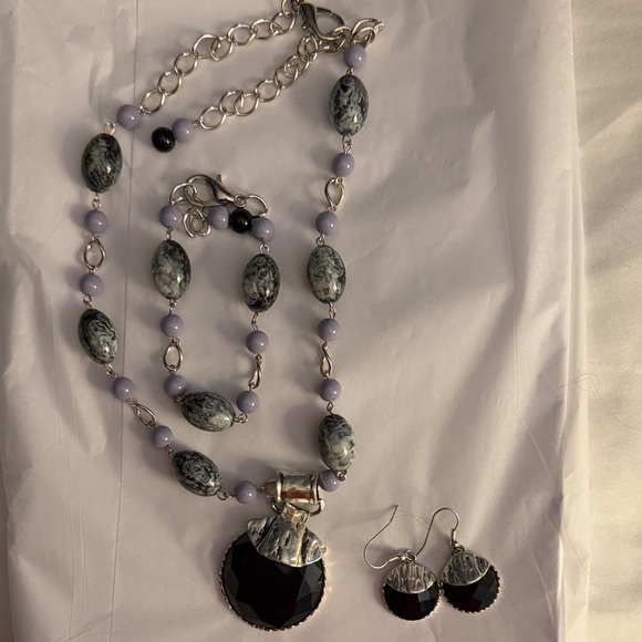 Jewelry - Elegant Silver and Black Jewelry Set handmade :stone, plastic, metal 3 piece set